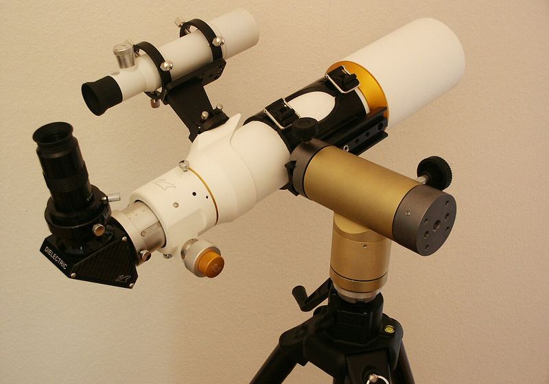 Photo: Small refractor on alt-az mount